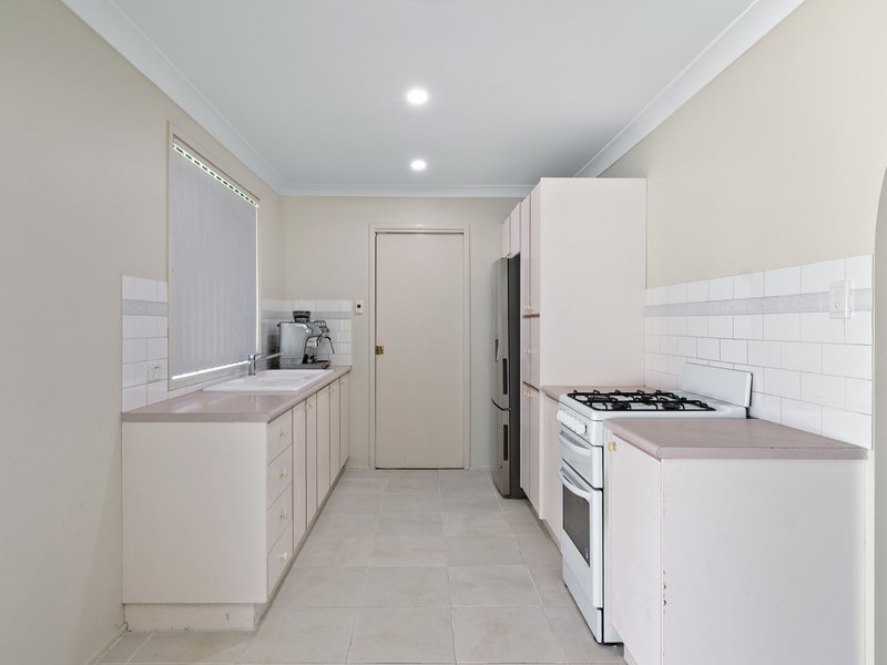 Photo - 3 Sorenson Crescent, Glenmore Park NSW 2745 - Image 6