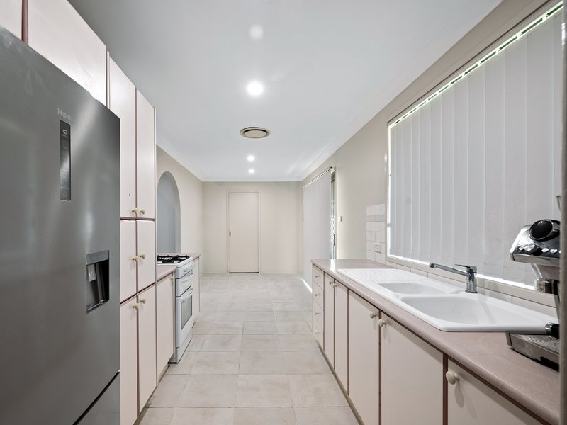 Photo - 3 Sorenson Crescent, Glenmore Park NSW 2745 - Image 7
