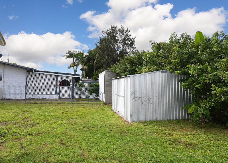 Photo - 3 Southerden Street, Torquay QLD 4655 - Image 14