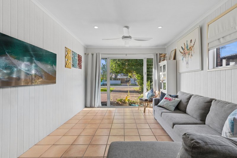 Photo - 3 Spindrift Avenue, Coolum Beach QLD 4573 - Image 6