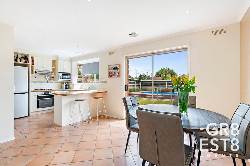 Photo - 3 Spoonbill Court, Carrum Downs VIC 3201 - Image 5
