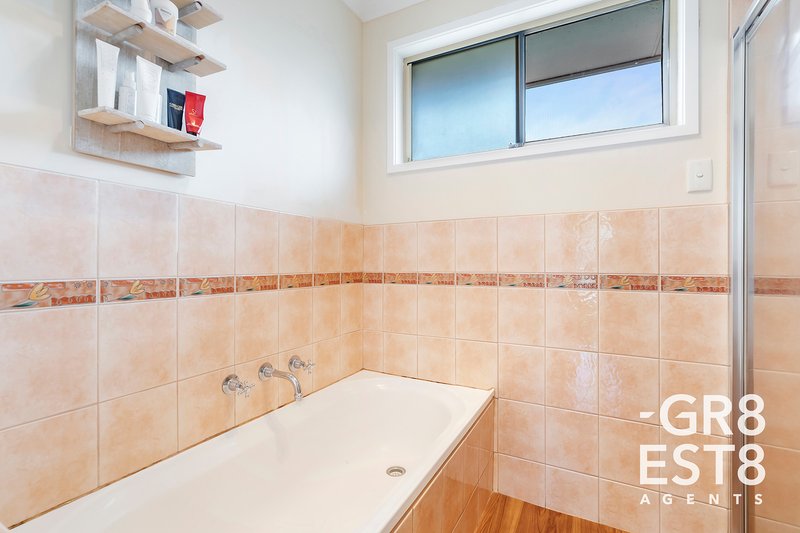 Photo - 3 Spoonbill Court, Carrum Downs VIC 3201 - Image 11