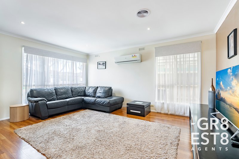 Photo - 3 Spoonbill Court, Carrum Downs VIC 3201 - Image 4