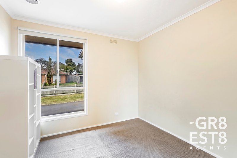 Photo - 3 Spoonbill Court, Carrum Downs VIC 3201 - Image 13