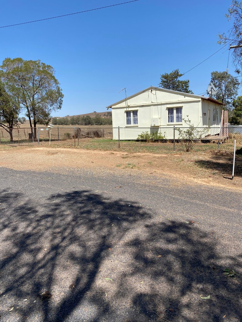 3 Sports Parade, Mumbil NSW 2820