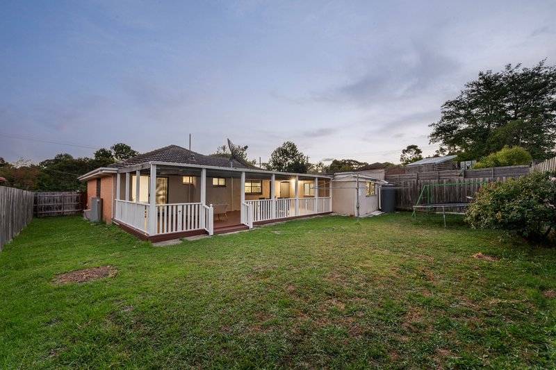 Photo - 3 St Clair Road, Wantirna South VIC 3152 - Image 13