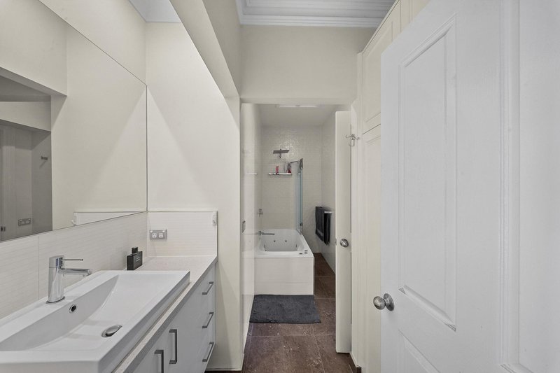 Photo - 3 St John Crescent, Launceston TAS 7250 - Image 14