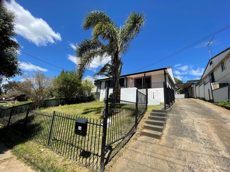 3 St Johns Rd , Busby NSW 2168