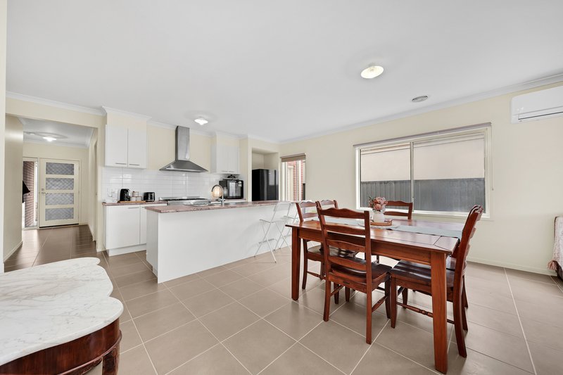 Photo - 3 St Pauls Terrace, Mernda VIC 3754 - Image 4