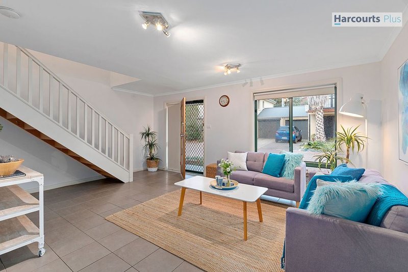 Photo - 3 St Vincents Close, Hallett Cove SA 5158 - Image 3