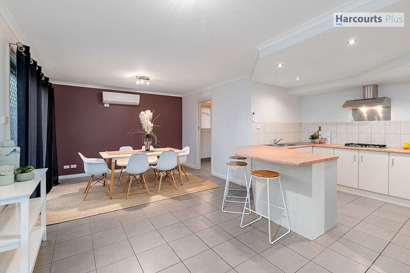 Photo - 3 St Vincents Close, Hallett Cove SA 5158 - Image 4