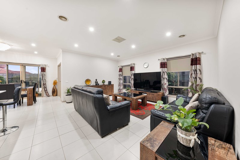 Photo - 3 Stafford Link, Craigieburn VIC 3064 - Image 6