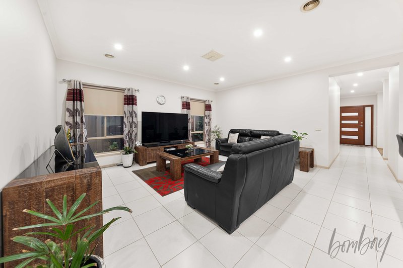 Photo - 3 Stafford Link, Craigieburn VIC 3064 - Image 8