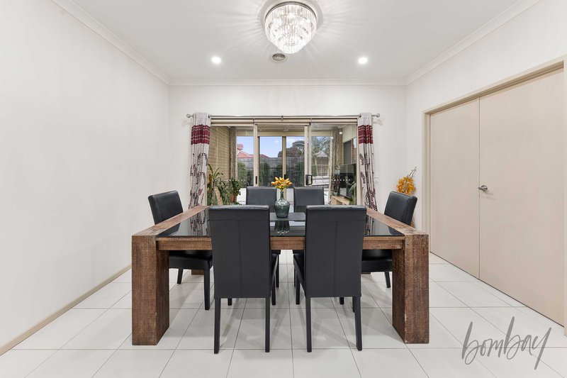 Photo - 3 Stafford Link, Craigieburn VIC 3064 - Image 11