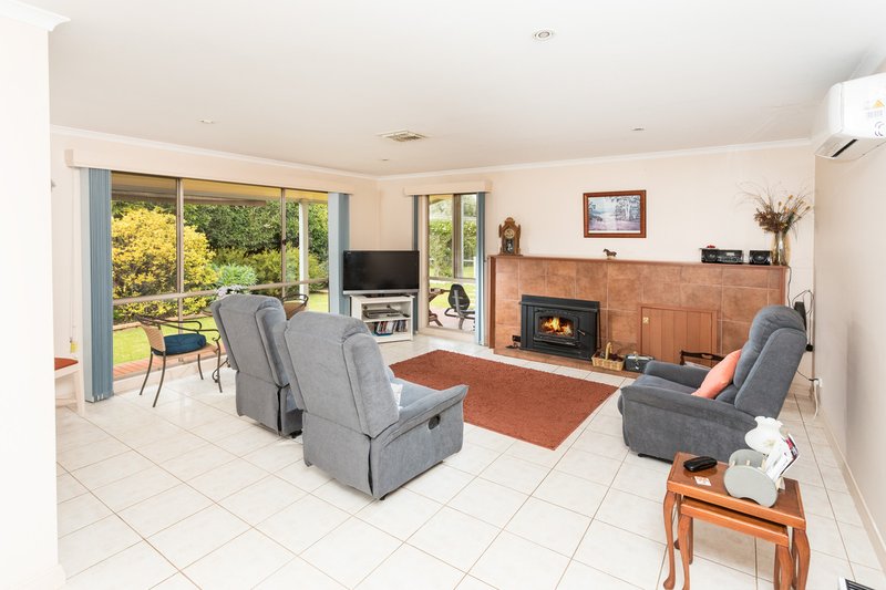 Photo - 3 Station Street, Murchison VIC 3610 - Image 6