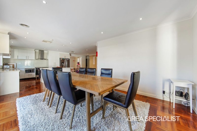 Photo - 3 Steeple Place, Endeavour Hills VIC 3802 - Image 12