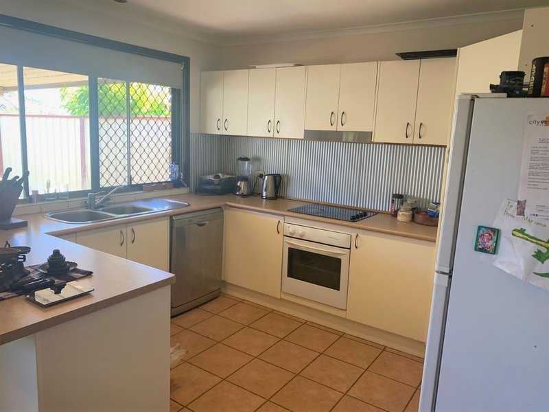 Photo - 3 Stilton Court, Daisy Hill QLD 4127 - Image 3