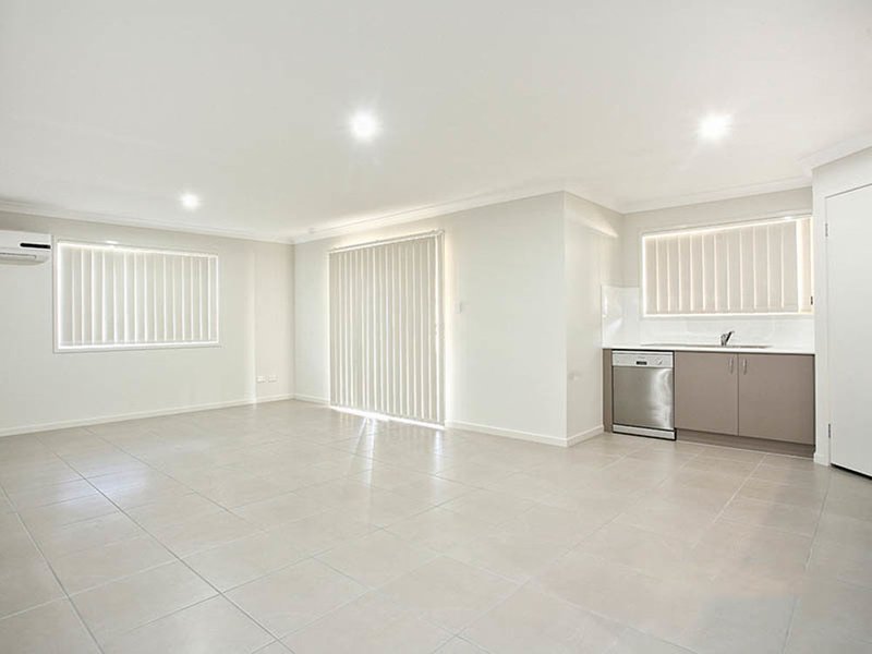 Photo - 3 Stream Place, Bellmere QLD 4510 - Image 4