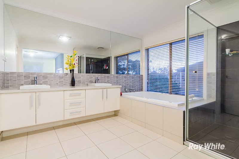 Photo - 3 Sugarloaf Ave , Lynbrook VIC 3975 - Image 9