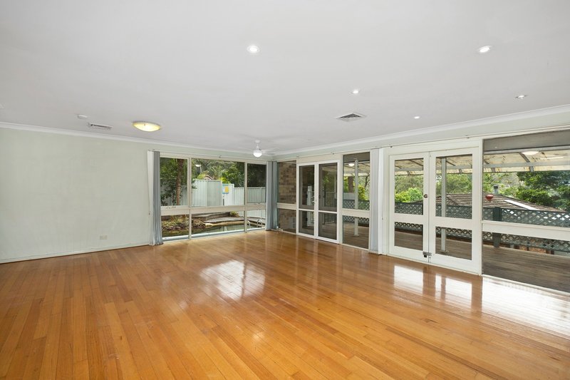 Photo - 3 Sullens Avenue, East Gosford NSW 2250 - Image 2