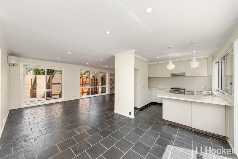 3 Summerville Crescent, Florey ACT 2615