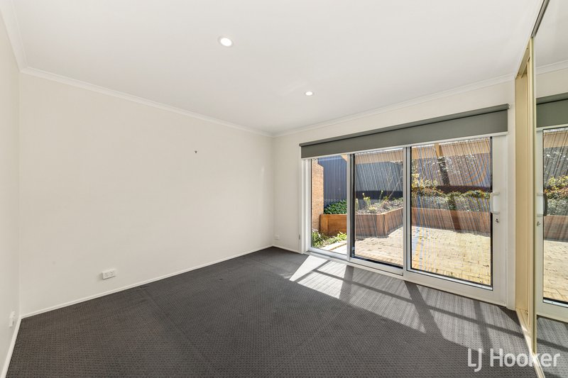 Photo - 3 Summerville Crescent, Florey ACT 2615 - Image 6