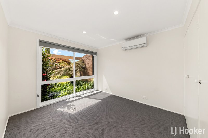 Photo - 3 Summerville Crescent, Florey ACT 2615 - Image 10