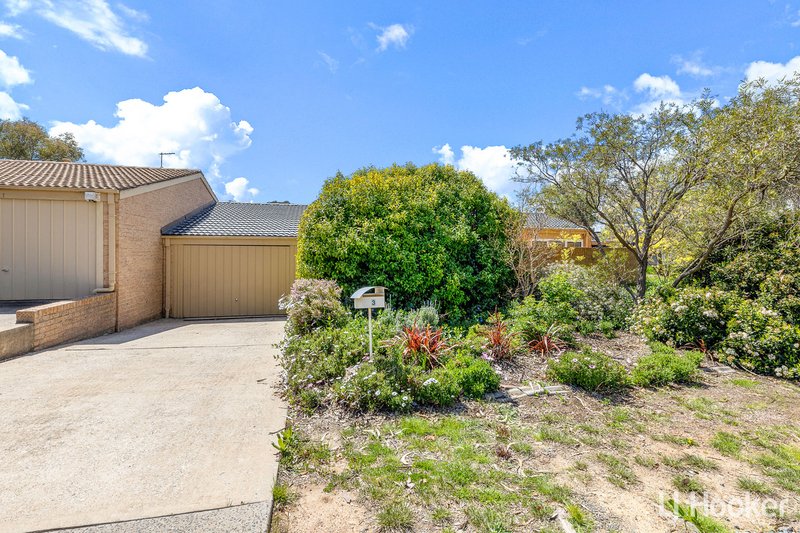 Photo - 3 Summerville Crescent, Florey ACT 2615 - Image 16