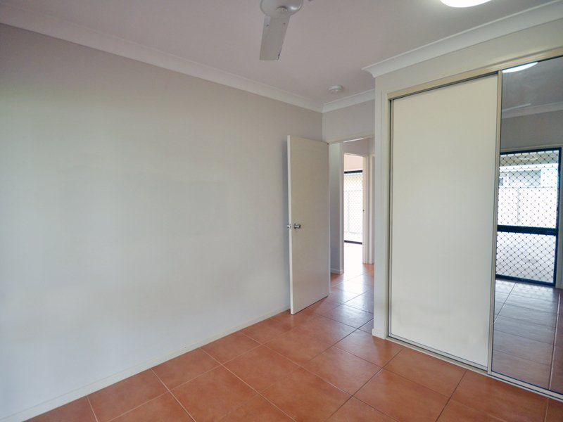 Photo - 3 Sunbird Ct , Rocky Point QLD 4874 - Image 23