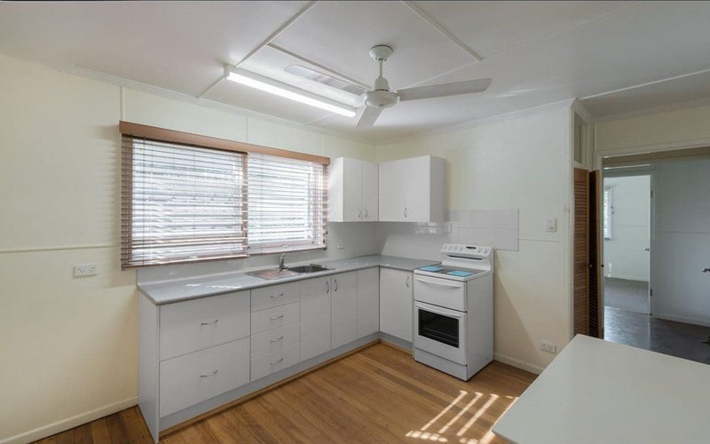 Photo - 3 Sunbury Street, Geebung QLD 4034 - Image 4