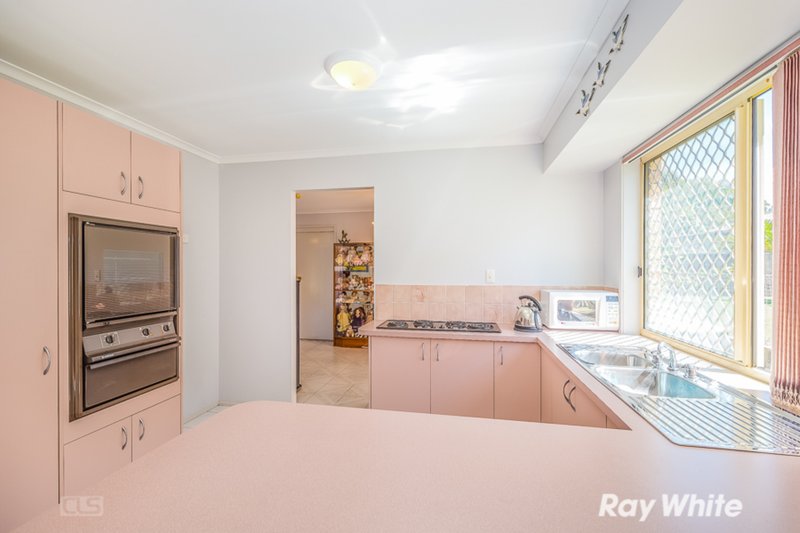 Photo - 3 Sunderland Drive, Banksia Beach QLD 4507 - Image 2