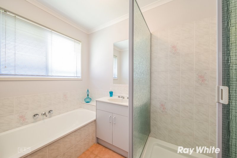 Photo - 3 Sunderland Drive, Banksia Beach QLD 4507 - Image 12