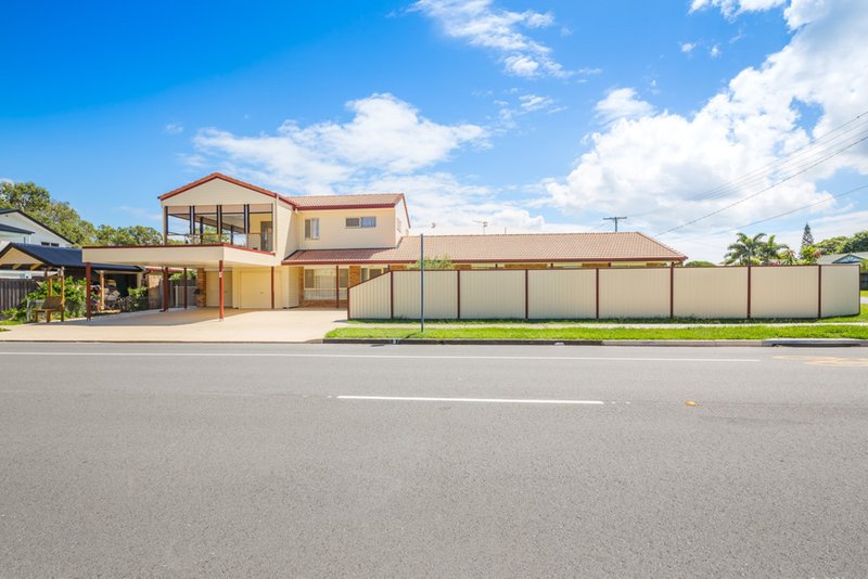 Photo - 3 Sunderland Drive, Banksia Beach QLD 4507 - Image 4