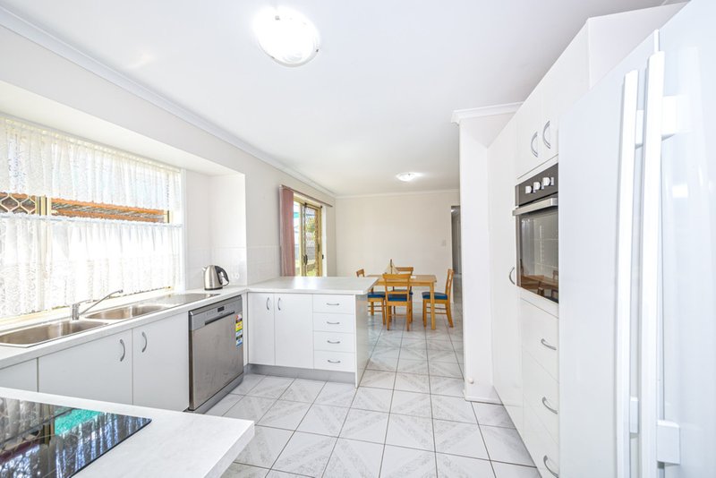 Photo - 3 Sunderland Drive, Banksia Beach QLD 4507 - Image 15