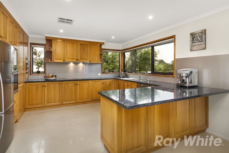 Photo - 3 Sundowner Court, Wheelers Hill VIC 3150 - Image 5