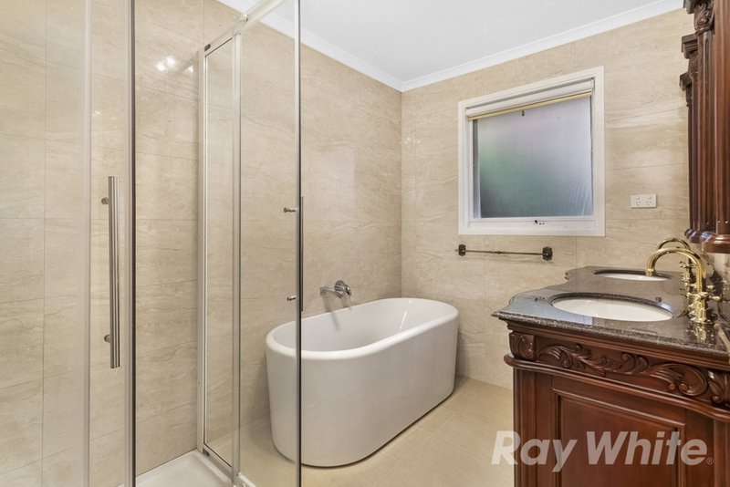 Photo - 3 Sundowner Court, Wheelers Hill VIC 3150 - Image 8