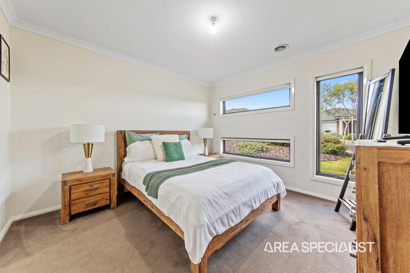 Photo - 3 Sunline Street, Drouin VIC 3818 - Image 6