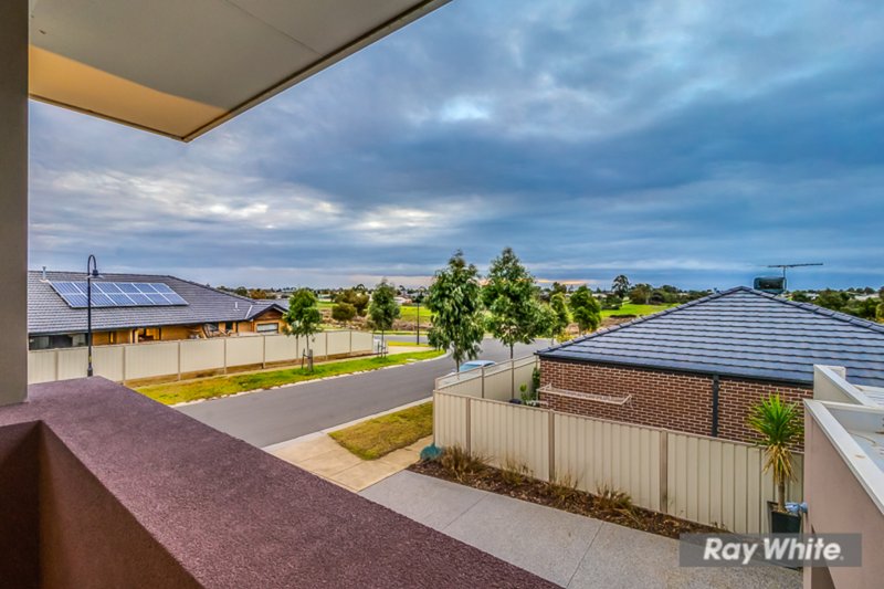 Photo - 3 Sunnyvale Rise, Truganina VIC 3029 - Image 15