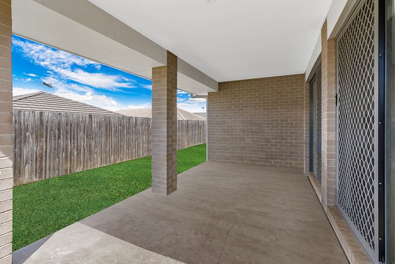 Photo - 3 Sunreef Street, Burpengary QLD 4505 - Image 12