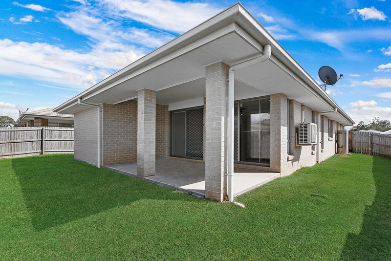 Photo - 3 Sunreef Street, Burpengary QLD 4505 - Image 13