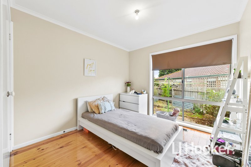 Photo - 3 Sunrise Court, Hampton Park VIC 3976 - Image 11