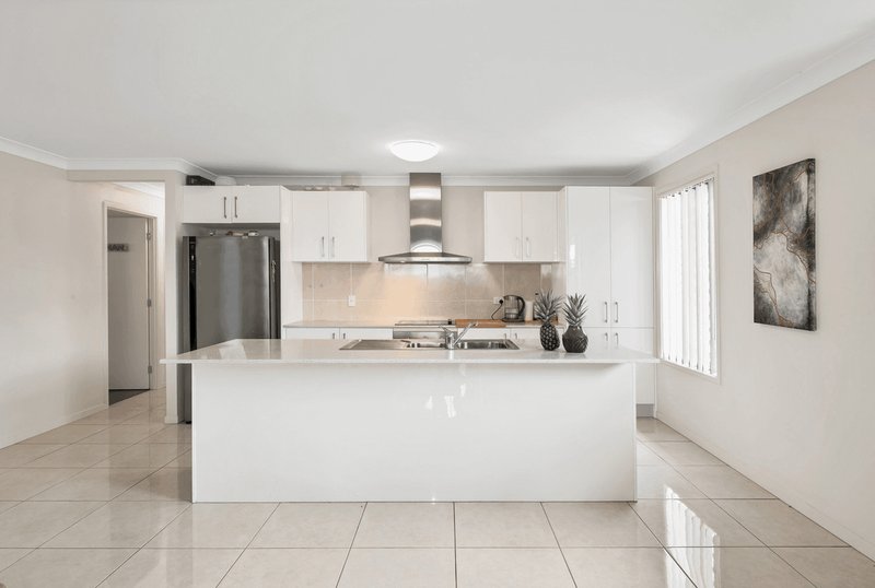 Photo - 3 Sunrise Link, Pimpama QLD 4209 - Image 2