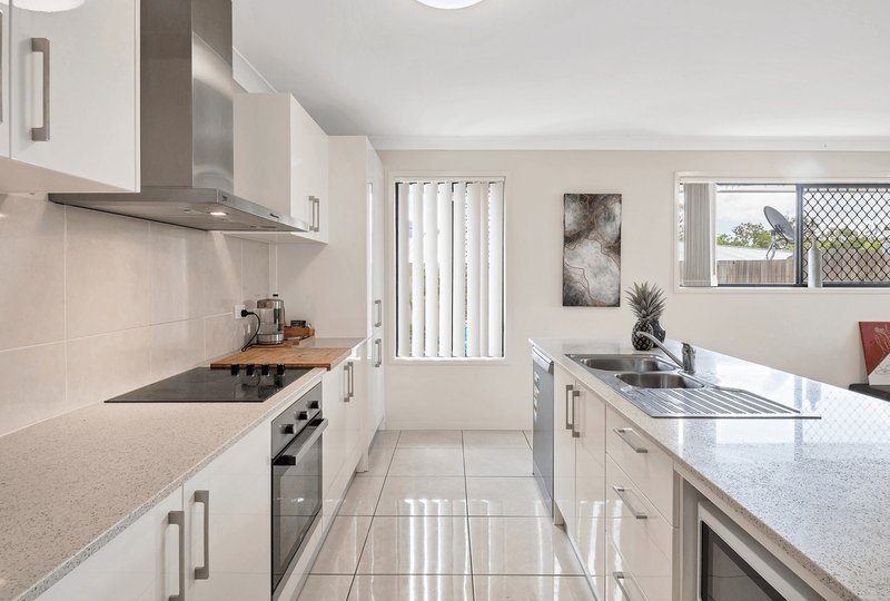 Photo - 3 Sunrise Link, Pimpama QLD 4209 - Image 3