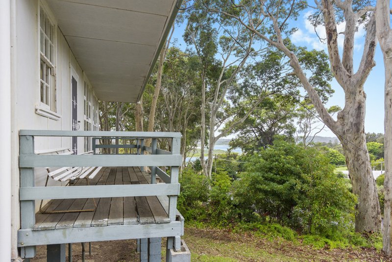 Photo - 3 Sunrise Road, Mossy Point NSW 2537 - Image 5