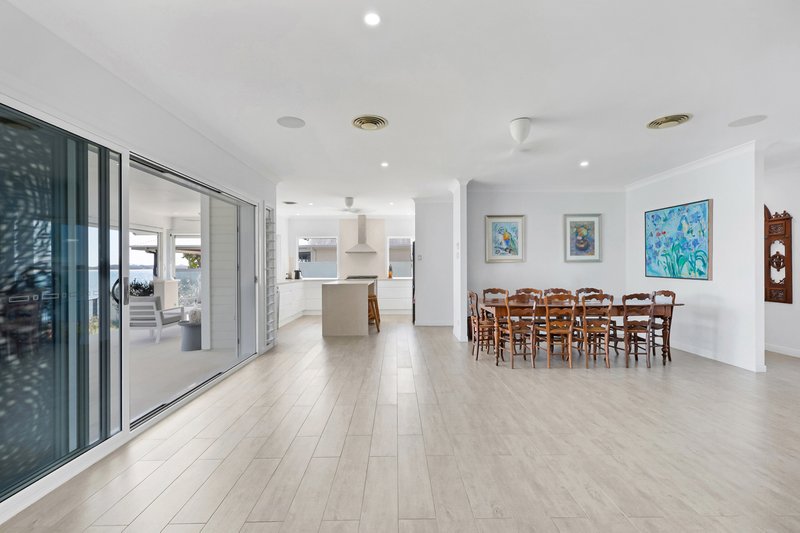 Photo - 3 Sunset Boulevard, Eimeo QLD 4740 - Image 9