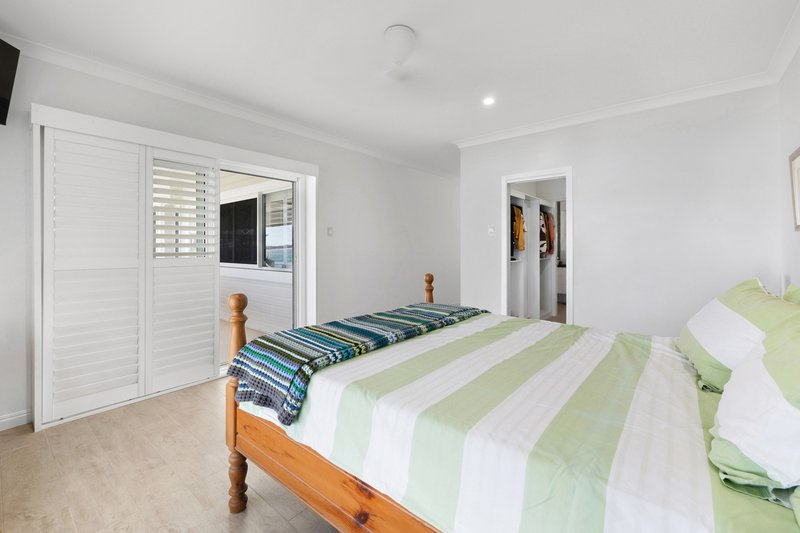 Photo - 3 Sunset Boulevard, Eimeo QLD 4740 - Image 18