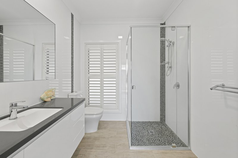 Photo - 3 Sunset Boulevard, Eimeo QLD 4740 - Image 26