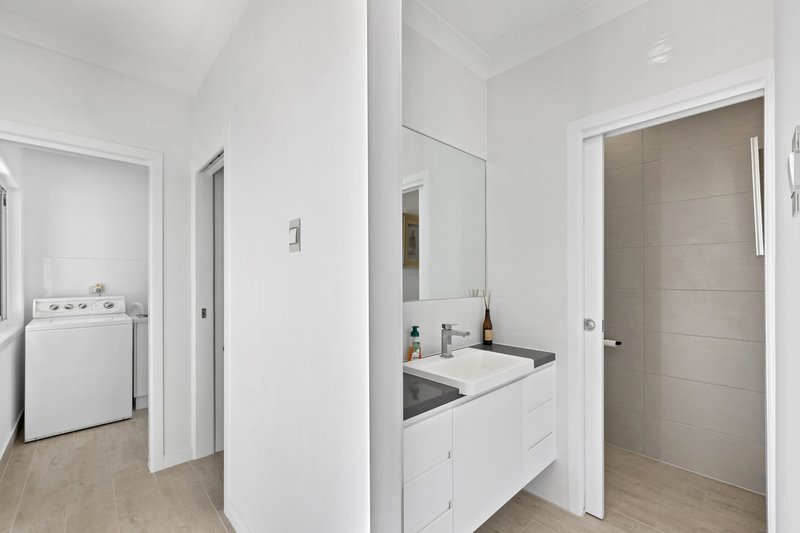 Photo - 3 Sunset Boulevard, Eimeo QLD 4740 - Image 28