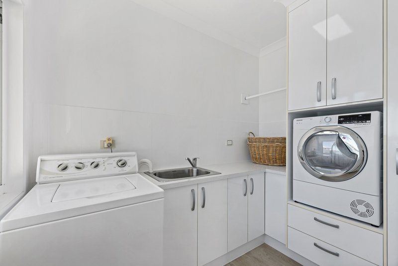 Photo - 3 Sunset Boulevard, Eimeo QLD 4740 - Image 29