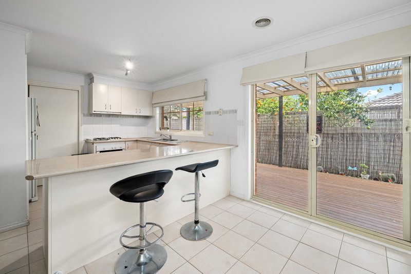 Photo - 3 Swaran Way, Werribee VIC 3030 - Image 2